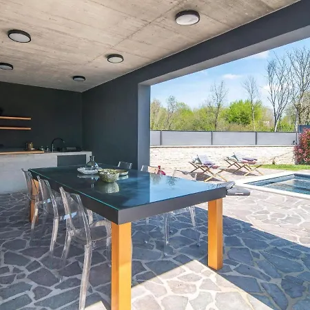 Luxury And Stylish With Private Pool Villa Porec